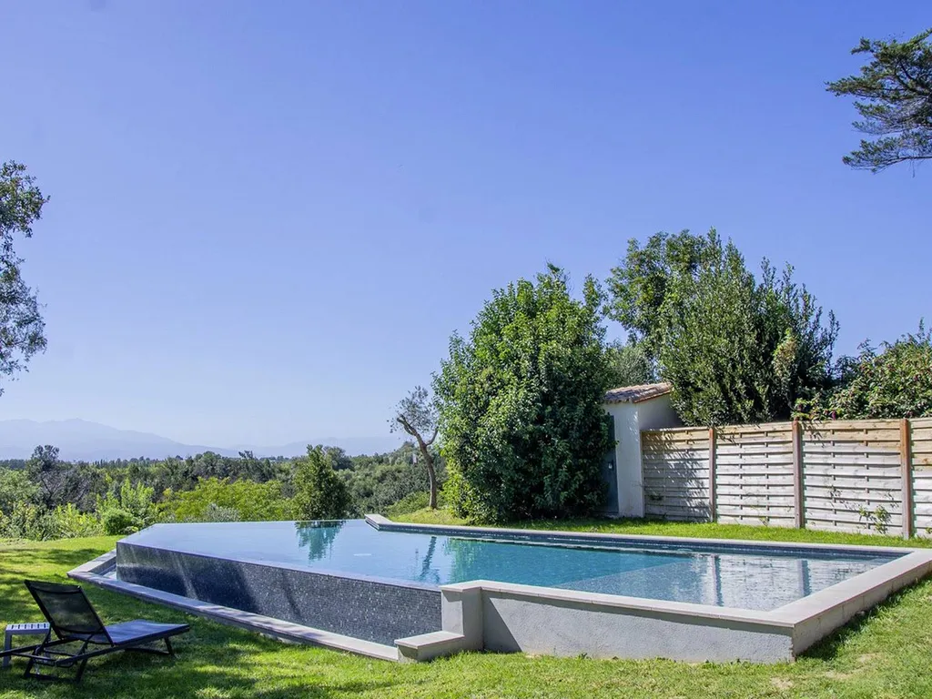 UNE PISCINE GRIS BLEU - MOSAÏQUE DOLERITE
