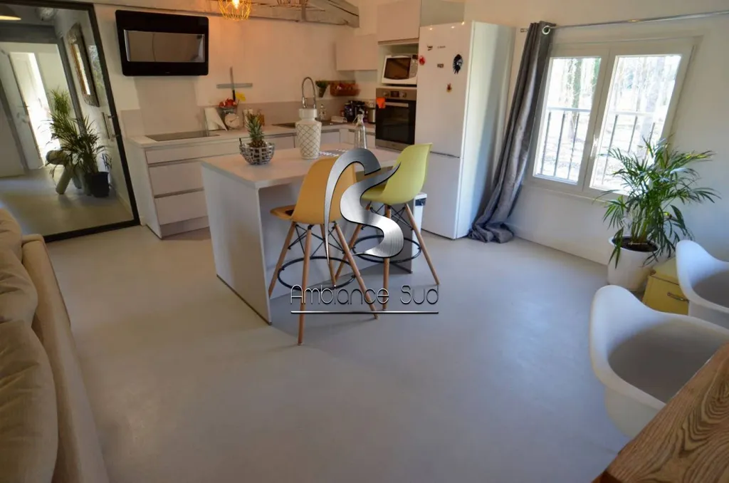 AMBIANCE SUD BETON CIRE COULE