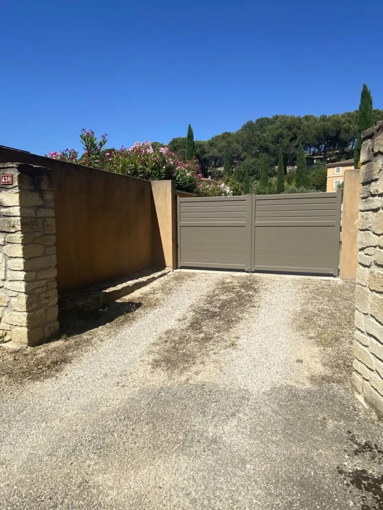 Pose de portail sur mesure st chamas