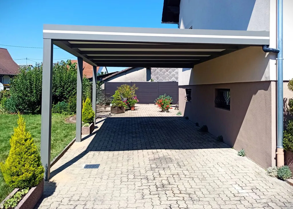 Carport adossé en aluminium