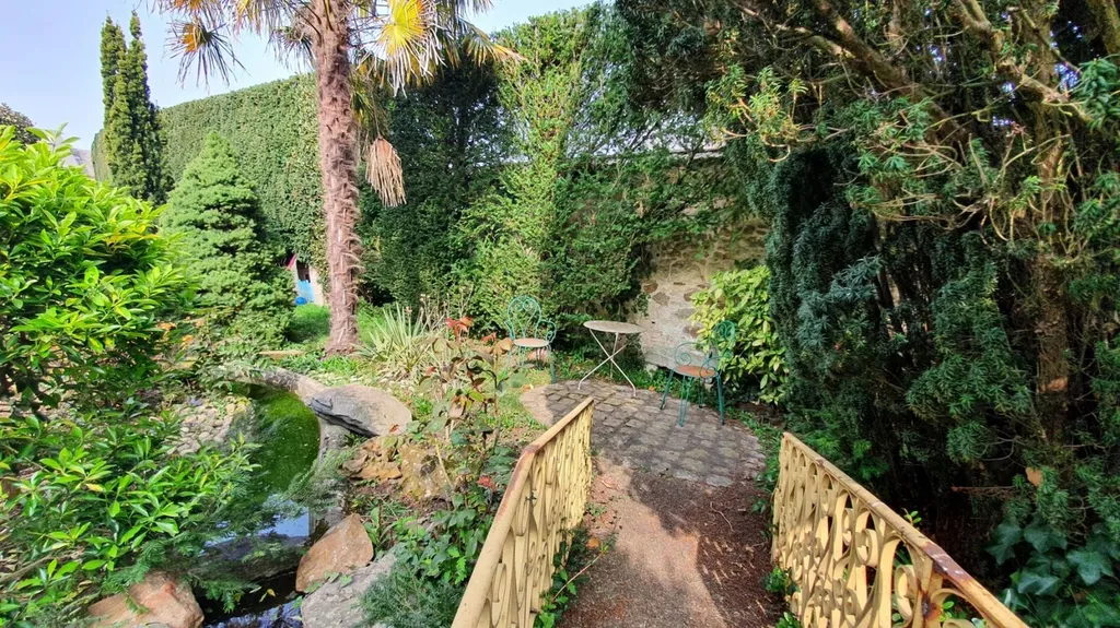 Jardin de charme en plein centre-ville