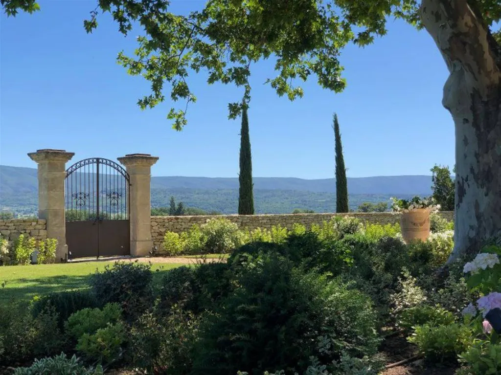 Une renaissance pour ce vieux mas endormi.