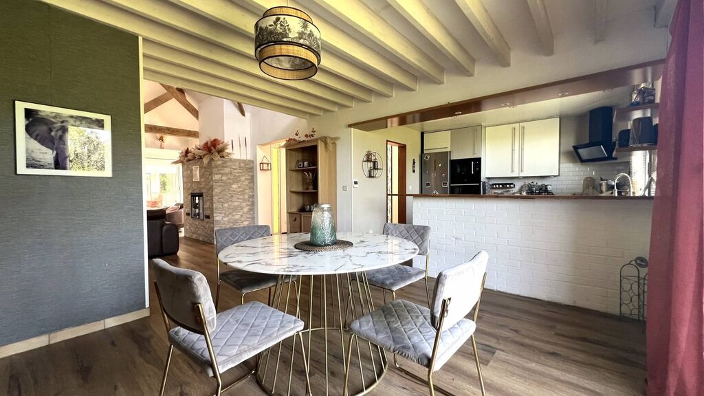 CONTEMPORAINE D'EXCEPTION A 10 MINUTES DU LITTORAL