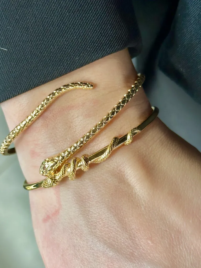 Le Serpent : symbole mystique et bijou iconique à La Boutique de Pauline – Dieppe