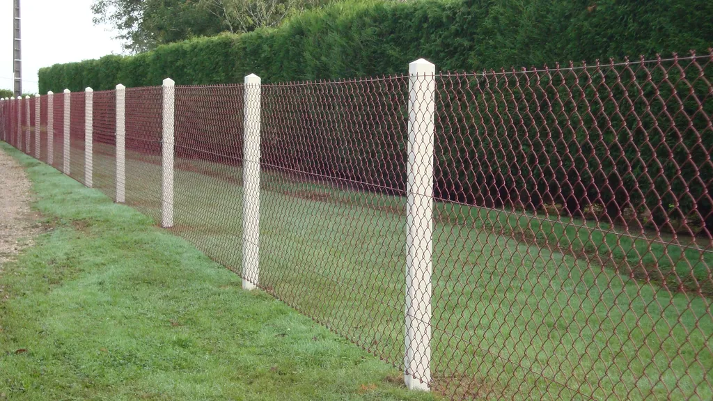 Installation de Clôture grillagée simple torsion pour professionnelle, Panneaux soudés et Clôtures de délimitation à Octeville-sur-Mer en Seine-Maritime 76 et ses Alentours