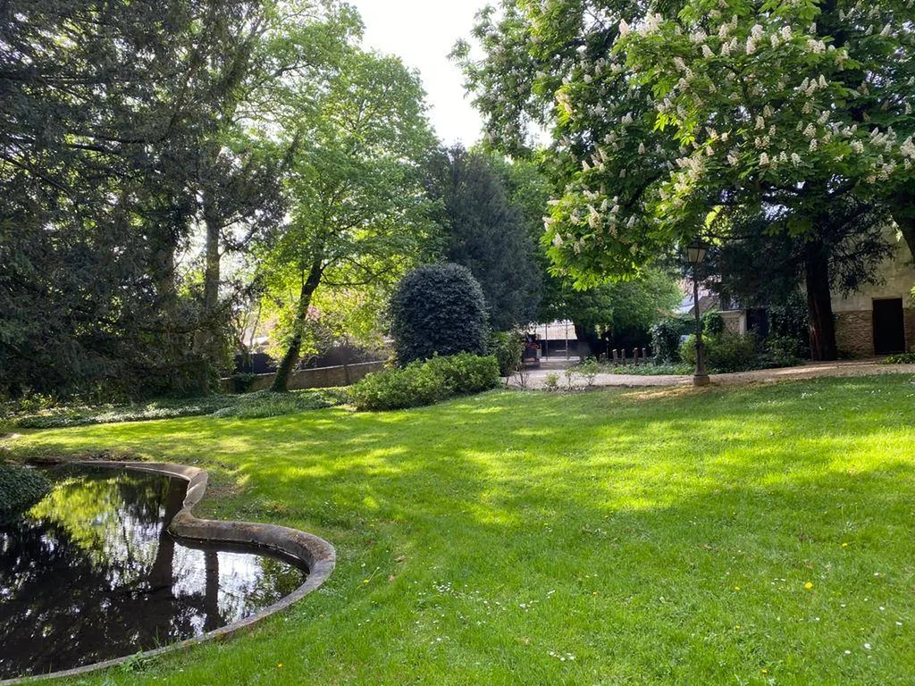 A vendre maison de maître avec bois privé à Montmorency 95160