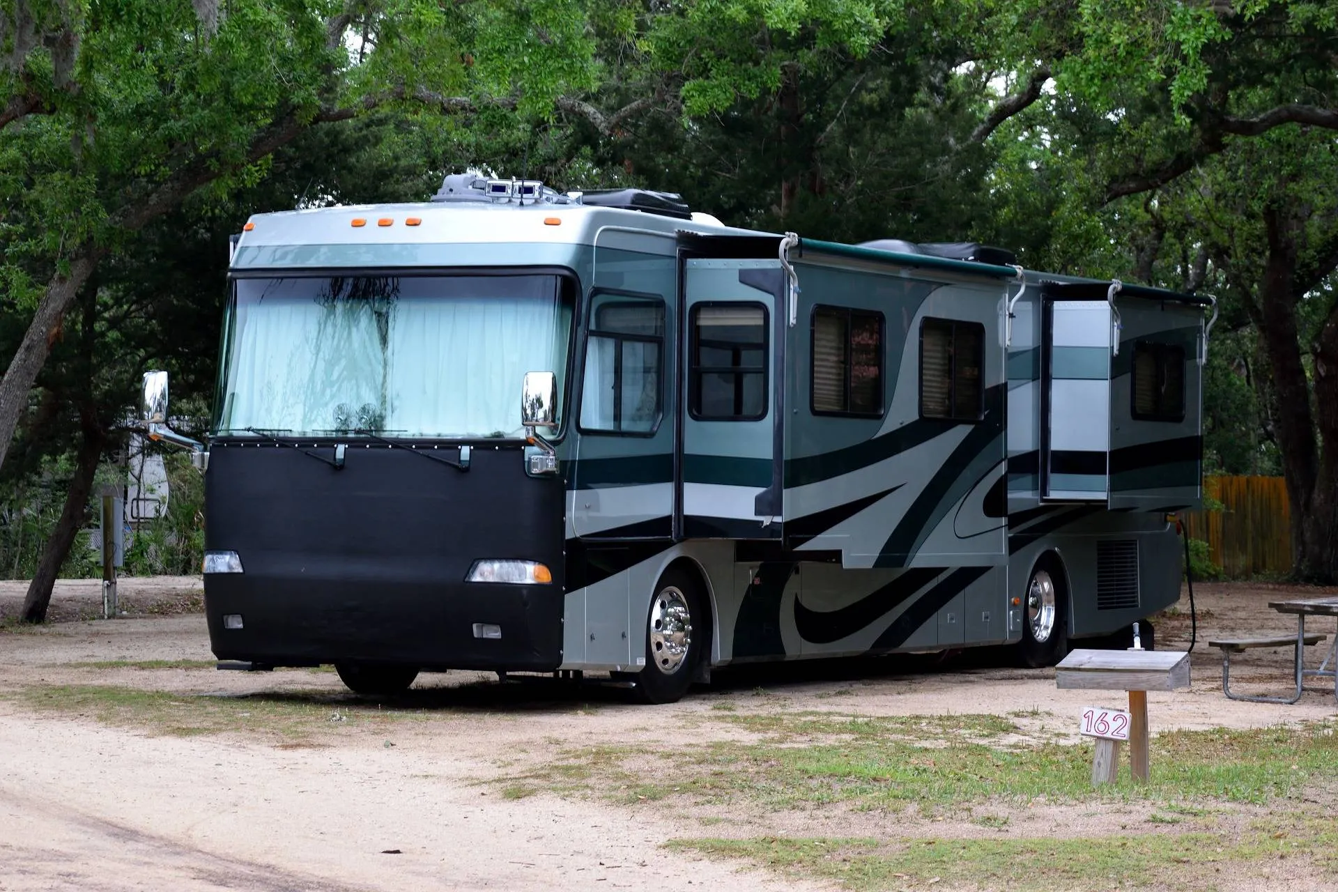 Assurance camping car poids lourd chez Covassur