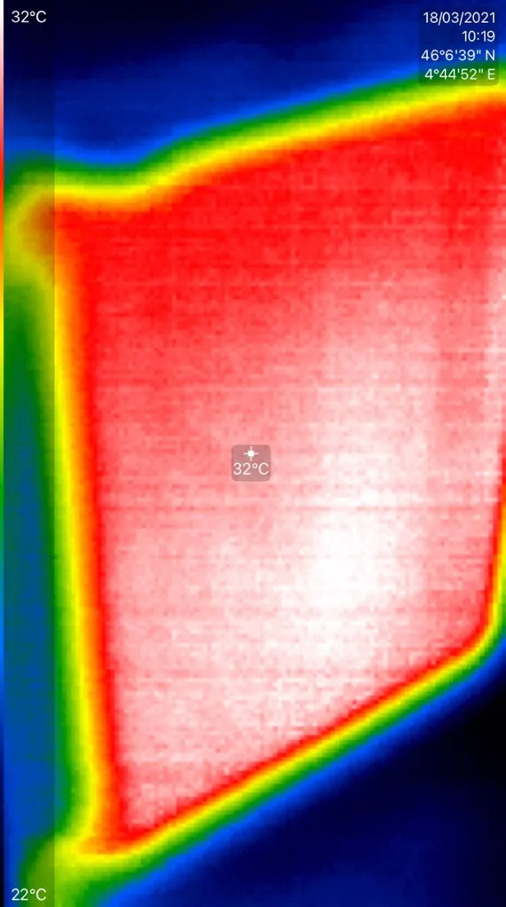 Thermographie d'un radiateur après désembouage de l'installation d'un chauffage central à Belleville en Beaujolais (69)
