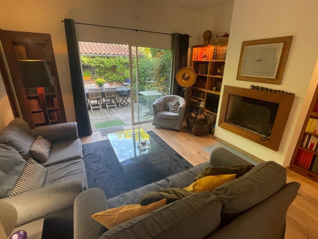 Jolie maison pierre de plain-pied Bordeaux Caudéran Les Orangers 