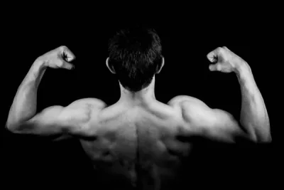 prendre du muscle avec coach en salle et en électrostimulation à Six-Fours