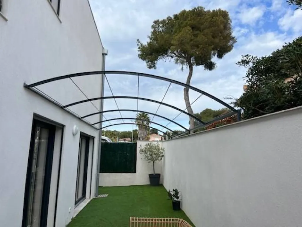 Notre zone d'activité pour ce serviceCréation de plaque en polycarbonate pour pergola