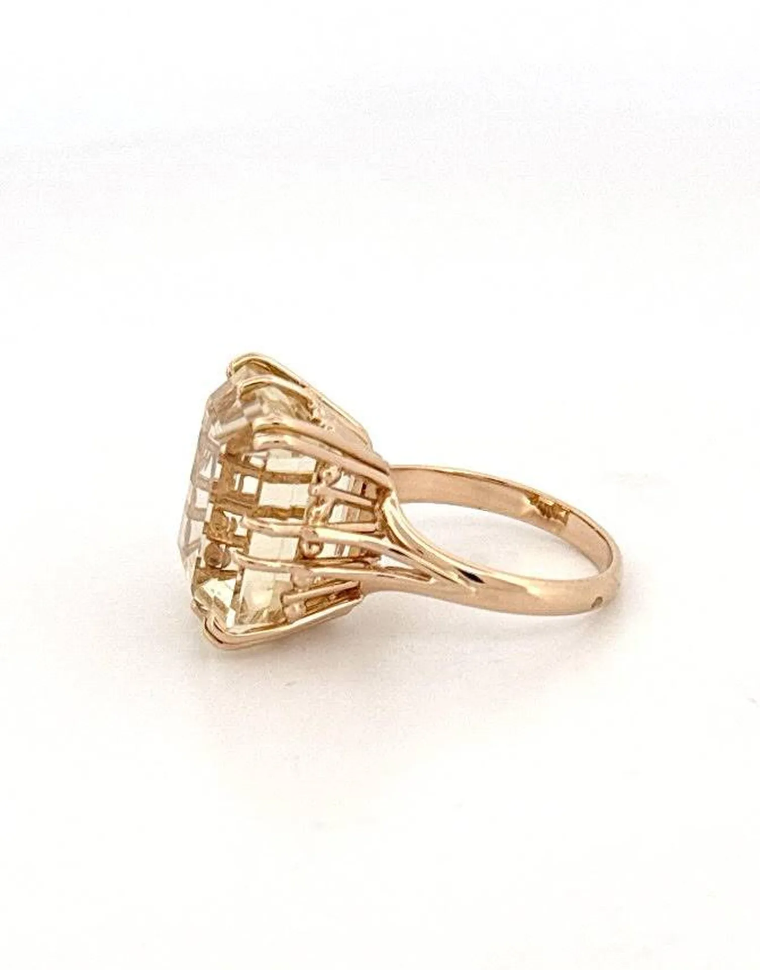 Lumière et Luxe : Découvrez Notre Bague Citrine Taille Émeraude bijou seconde main Or Ligne