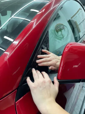 Devis personnalisé pour la pose d'un film de protection PPF XPEL sur une Tesla Model Y près de Monaco dans les Alpes-Maritimes