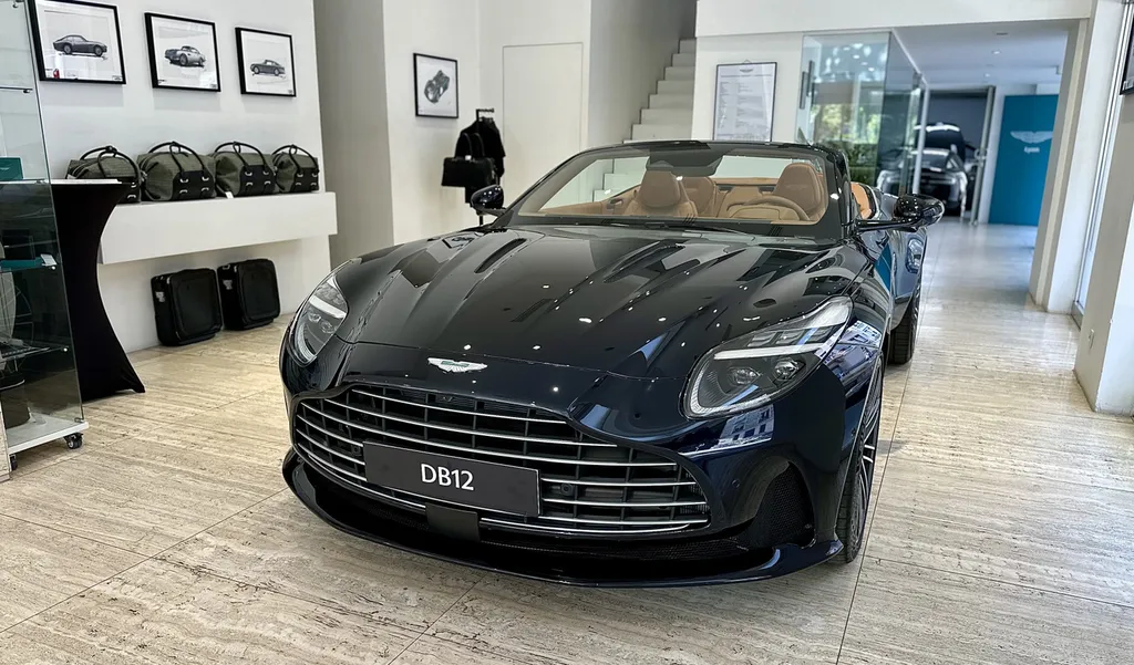 Traitement céramique sur Aston Martin DB12 Volante – EMB Detailing, votre expert automobile haut de gamme sur lyon proche de vienne