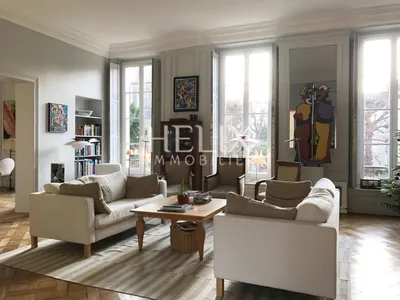 Bel appartement de prestige 156,72 M² à deux pas du RER A