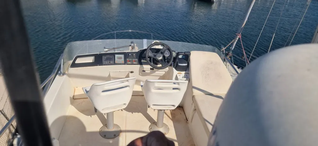 Occasion Antares 9.80 à vendre à Bandol