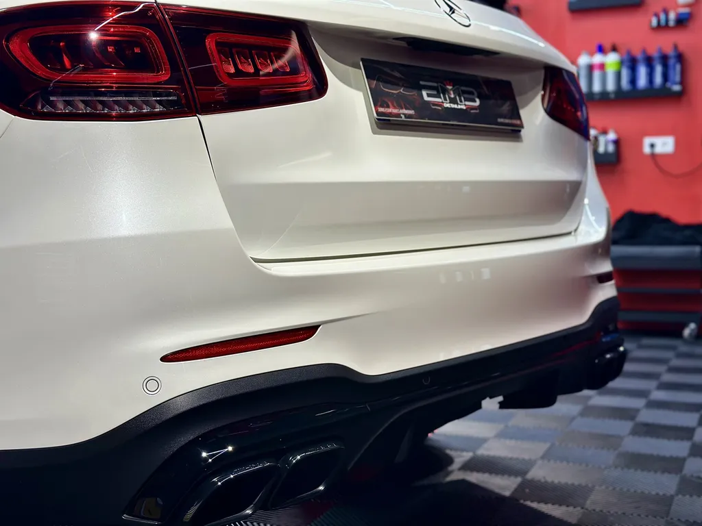 Traitement céramique auto lyon protection carrosserie Mercedes GLC 63 AMG