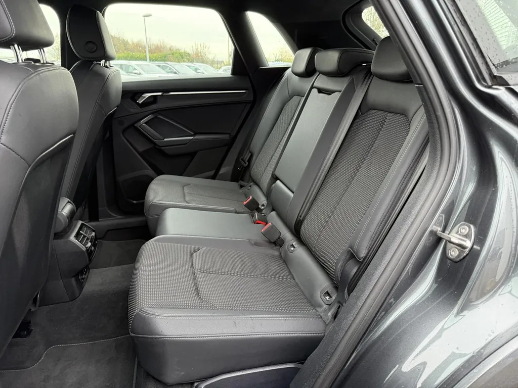 Audi Q3 d’occasion proche Le Havre : SUV hybride S line disponible chez Caudebec Automobiles La Frénaye