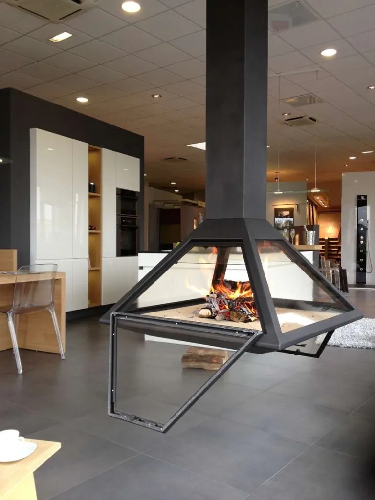 VYROSA JAVÉA fermée cheminée bois suspendue 360