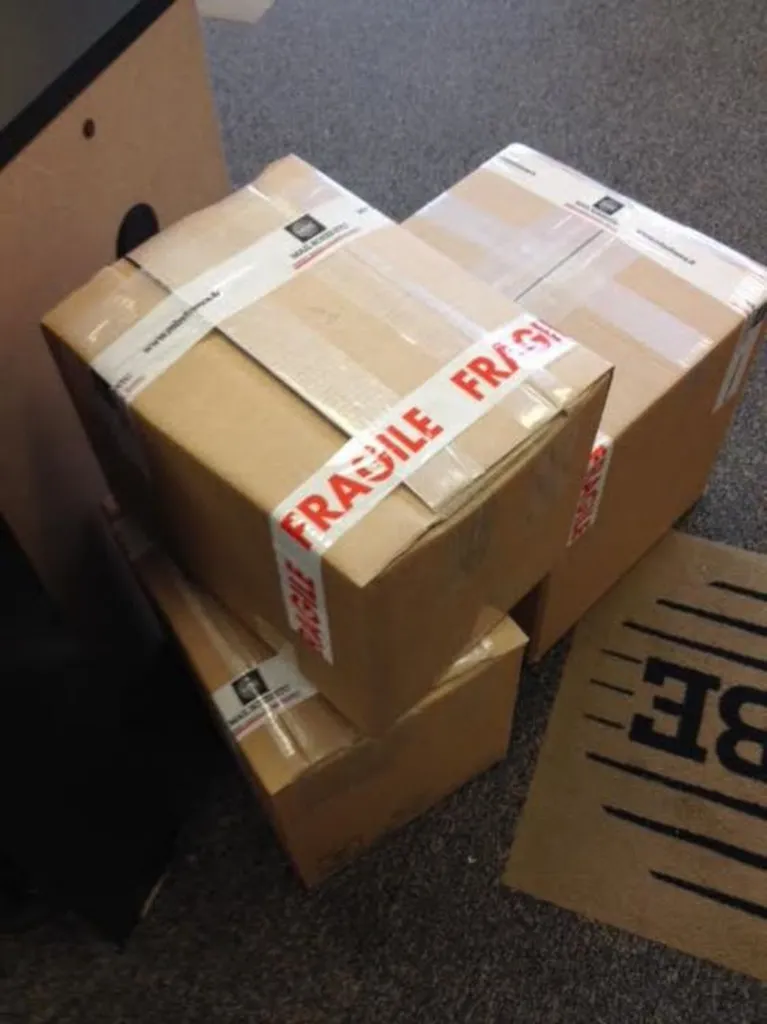 envoyer un colis à l'étranger depuis MBE Lyon, Rhône