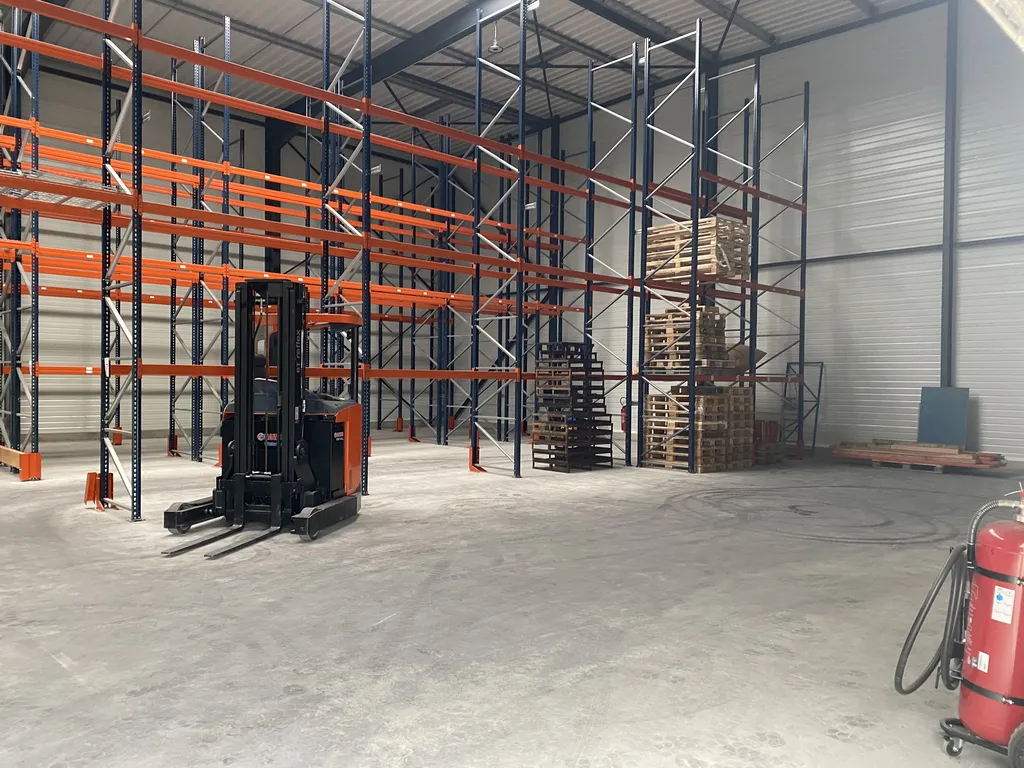 Entrepot logistique
