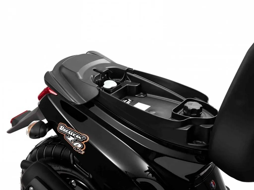 Scooter neuf MBK Booster one paca six fours les plages