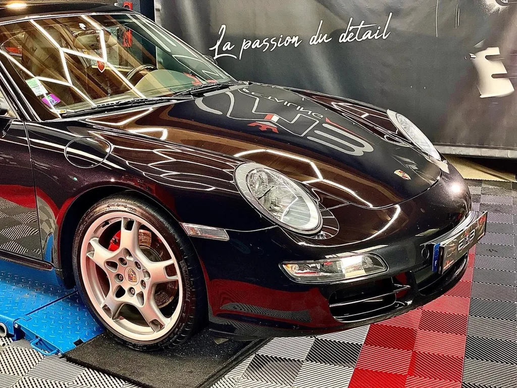Rénovation carrosserie traitement céramique Lyon protection PPF Lyon Porsche 997