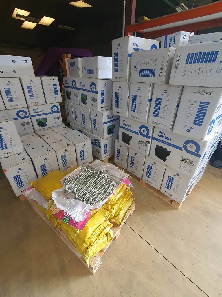 Stock de souffleries en vente dans notre atelier.