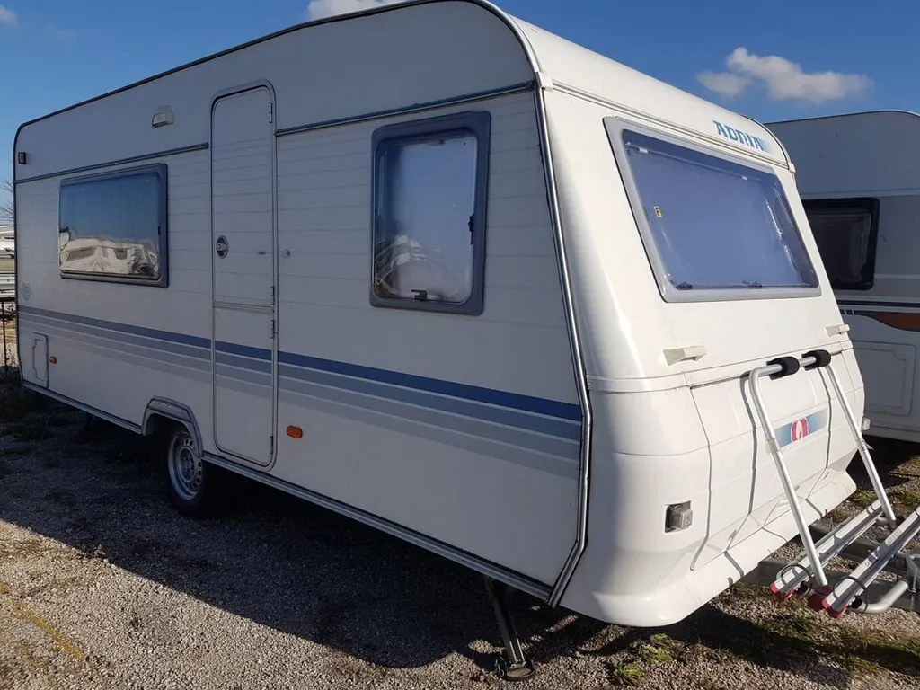 ADRIA ALTEA 6 COUCHAGES A SALON DE PROVENCE