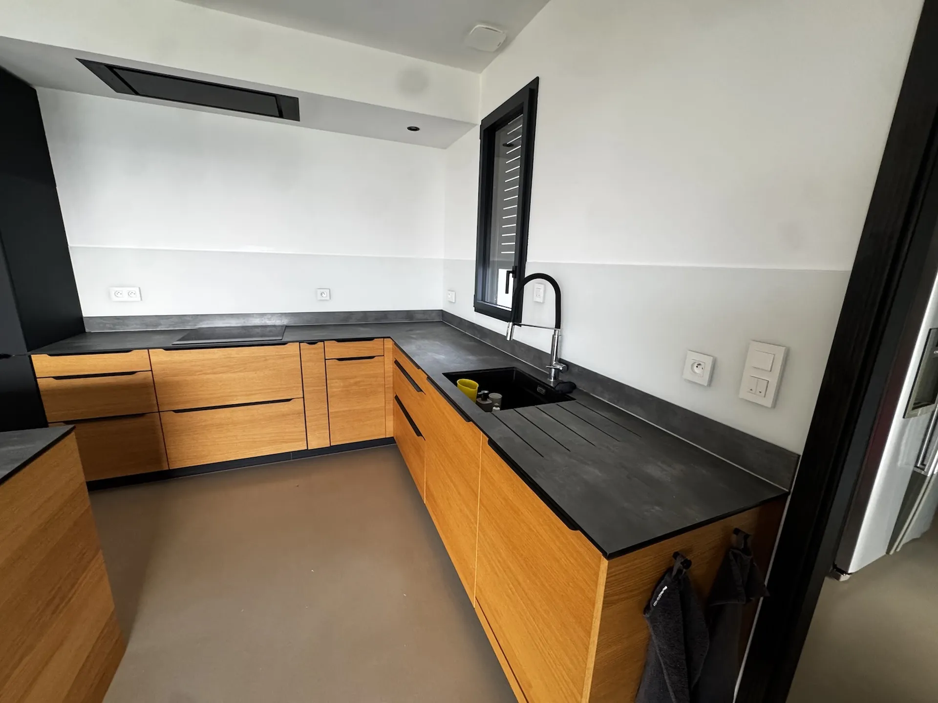 Installation de crédences de cuisine laquées à Meyzieu