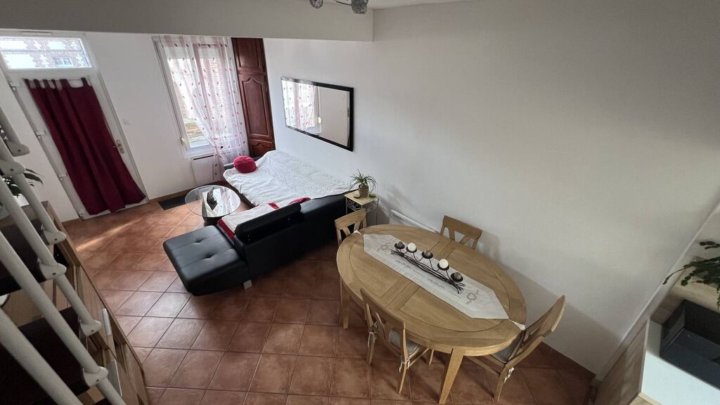 SOUS OFFRE Charmante maison avec extérieur – Plage et port à 5 min !