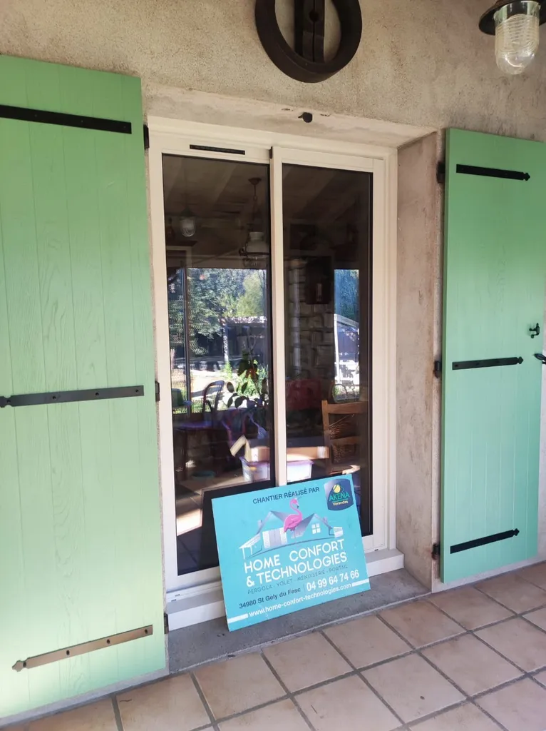 Volet battants en composite sans entretien dans le Gard 