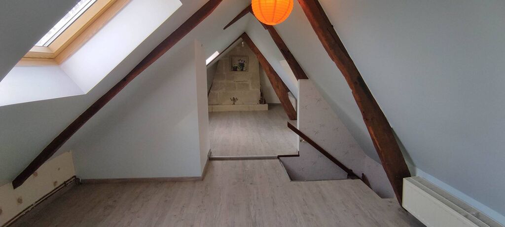 A vendre, à VIMOUTIERS (61120), charmante maison à colombages de 126 m² et son jardin de 125 m² à quelques pas du centre ville.