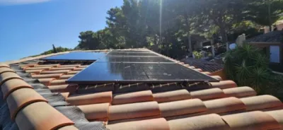 Installez vos panneaux photovoltaïques chez vous à Marseille et dans les Bouches du Rhône avec Provence Energie Solaire Services