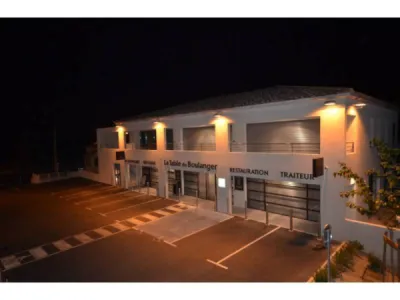 Centre commercial, médical et d'affaires LE CANTON VERT Marseille 13013