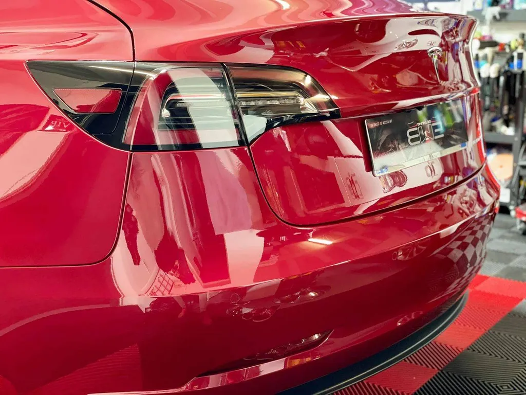 Prix d'un traitement céramique tesla model 3 à Lyon