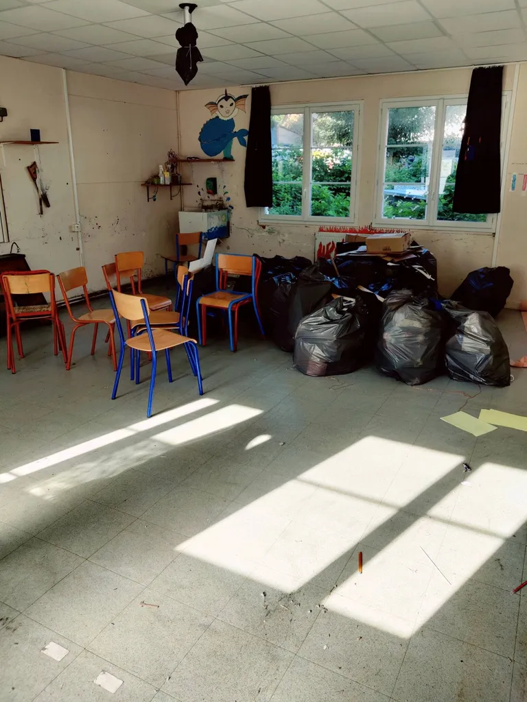 débarras mobilier scolaire le havre 