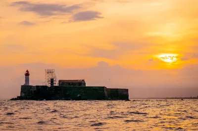 Offrez un moment d’exception au futur marié sur les flots de la Méditerranée