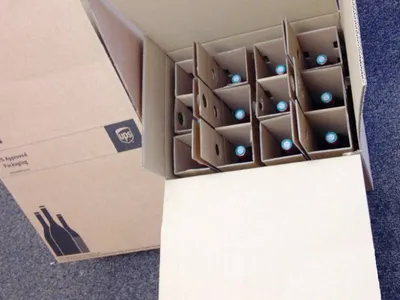 Bouteilles de vin acheminées vers leur destination à l'étranger