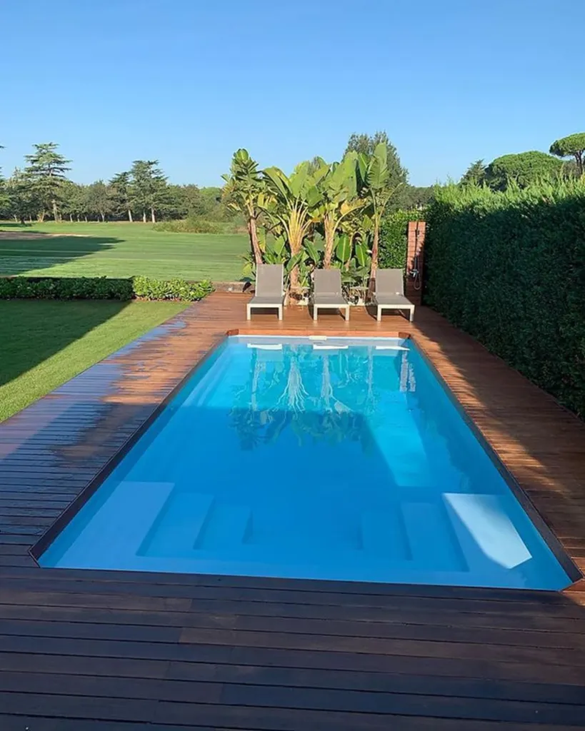 Constructeur de piscines coque à fond plat à Sanguinet, Biscarrosse, ychoux, Parentis en borne