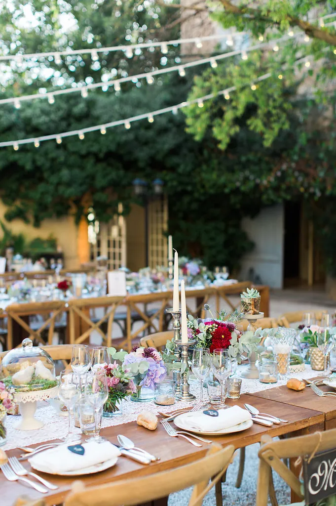 Consulter notre portfolio de décoration florale de mariage en Provence