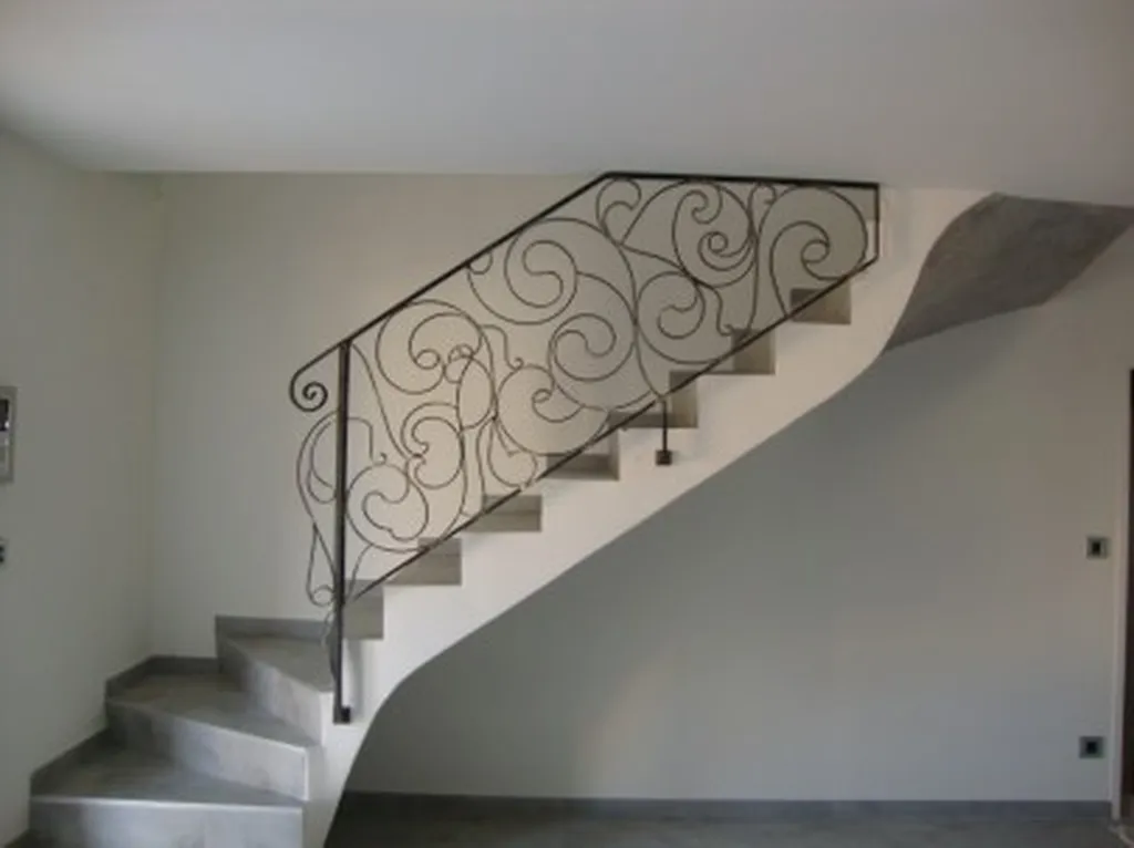 Rampe comtemporaine  pour intérieur de  maison moderne à Allauch et Plan de Cuques 