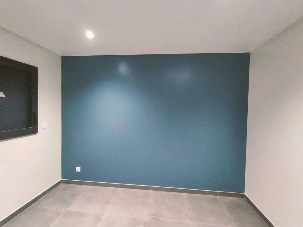 MUR COULEUR BLEU TURQUIN DE CHEZ ARGILE