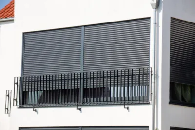 Devis gratuit et installation professionnelle de volets roulants électriques en aluminium sur mesure pour rénovation à Lyon