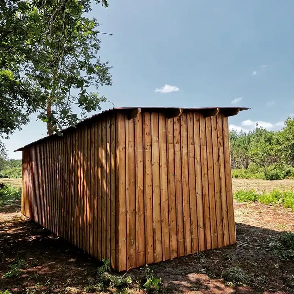 Création et construction d’abri à Marcheprime sur Bassin d’Arcachon en bois sur mesure pour chevaux