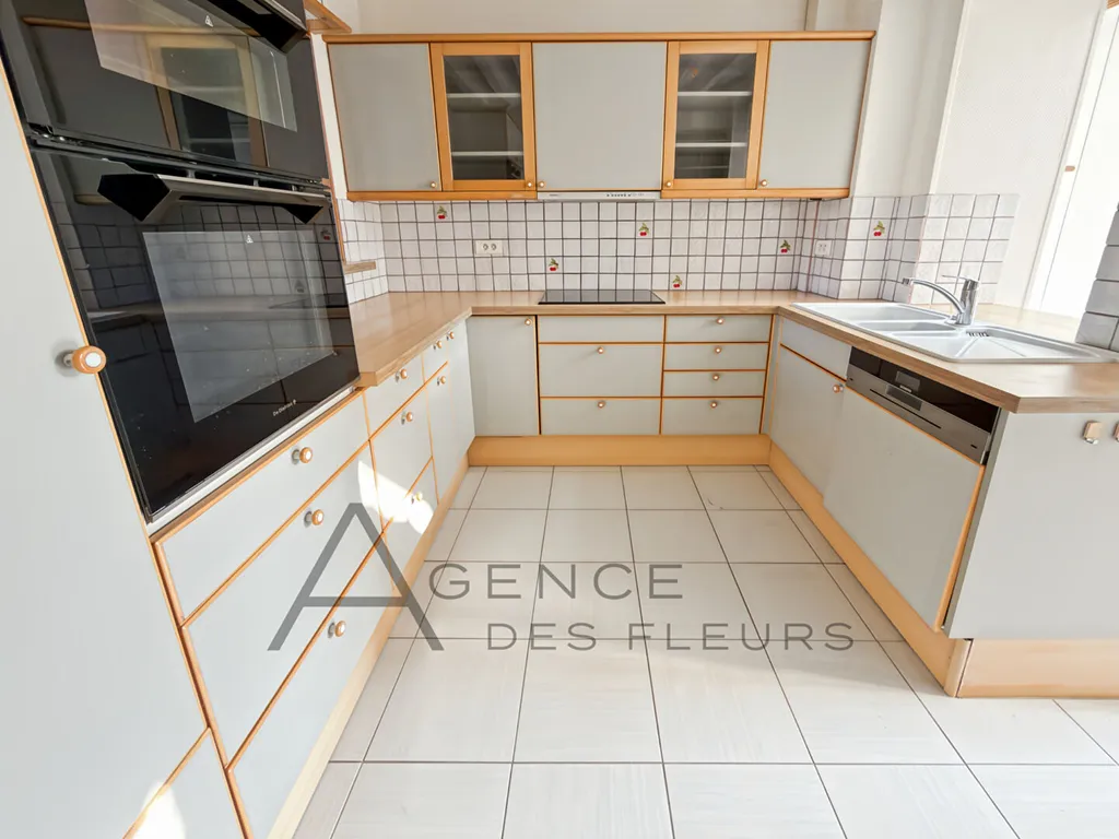 À vendre, belle maison familiale de 155m² sur un terrain de 2500m² située à Saint-Aubin-les-Elbeuf