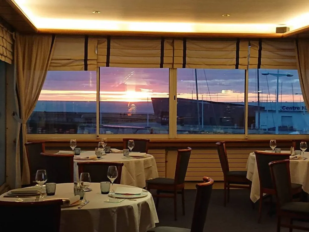 Trouvez un restaurant avec un Menu pour un Groupe, vue mer Le Havre