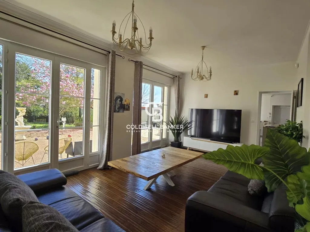 à vendre maison de 9 chambre pour une vie de famille en sarthe