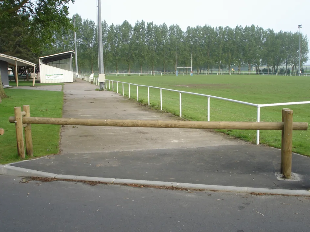Barrière coulissante manuelle bois
