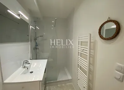 Exclusivité Le Pecq (quartier Cité) – Charmante maison meublée 2 pièces avec mezzanine, terrasse et jardin partagé